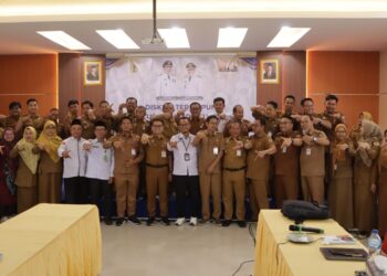 Pemerintah Kabupaten Hulu Sungai Tengah (Pemkab HST) terus menunjukkan komitmennya dalam menangani persoalan anak tidak sekolah (ATS).